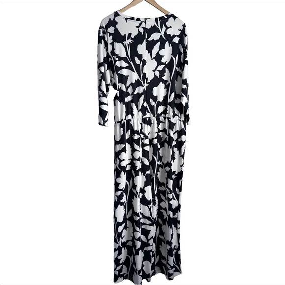 Everyday Jones Madeline Jones 1X Black White Floral Jumpsuit Pockets Wide Leg - Picture 4 of 9